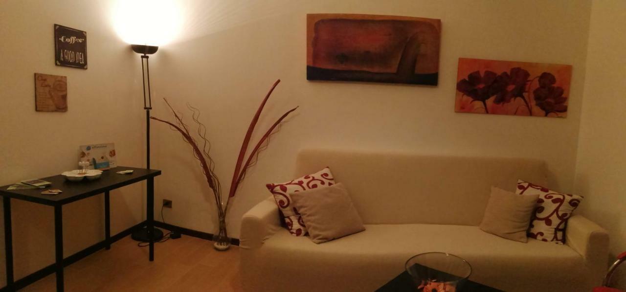 L'Approdo Del Re Apartment Касерта Екстериор снимка